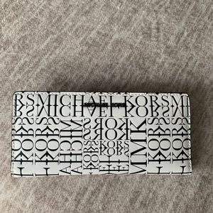 Michael Kors White & Black Logo Wallet